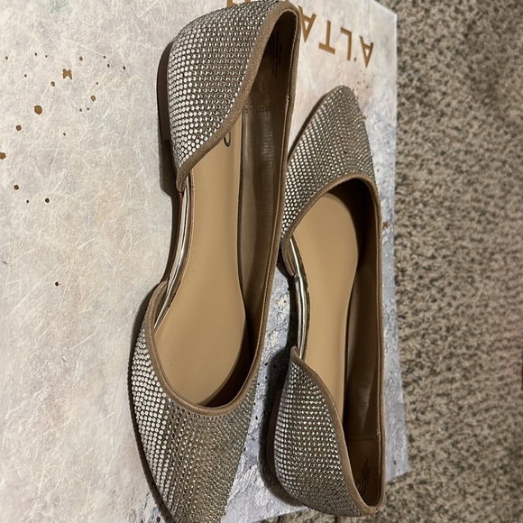 Mix No 6 pointed toe flats - Picture 3 of 4